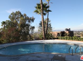 3970 Glenridge Dr, Sherman Oaks, CA 91423