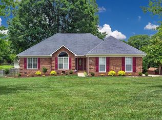 4450 Appaloosa Ln, Charlotte, NC 28215