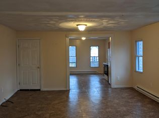 105 Canaan St, Carbondale, PA 18407