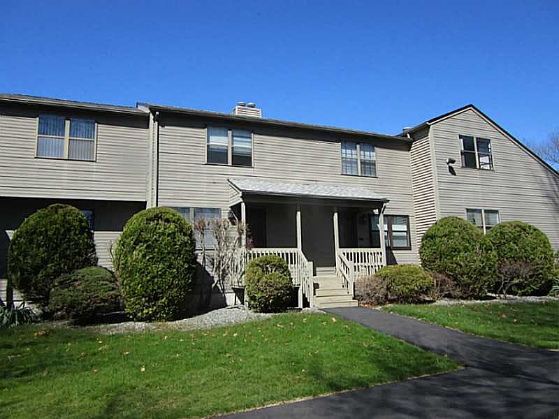 1st image of 1903 Pinewood Dr #1903