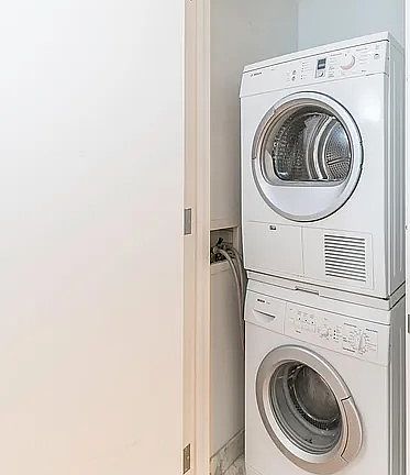 4th image of 635 W 42nd St APT 16M