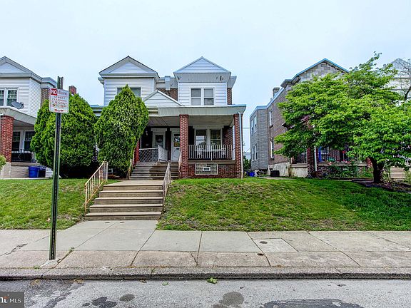 2nd image of 4527 Devereaux St