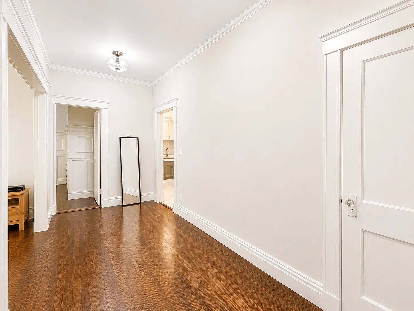 3 bed, 1386 sqft, $4,500 — Photo 2