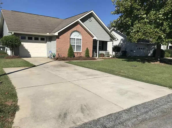 105 Eagles Ridge Ct, Perry, GA 31069