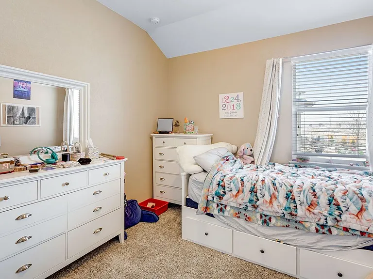 2068 Cutting Horse Dr — Photo 24