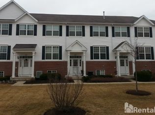 2281 Beresford Dr, Yorkville, IL 60560