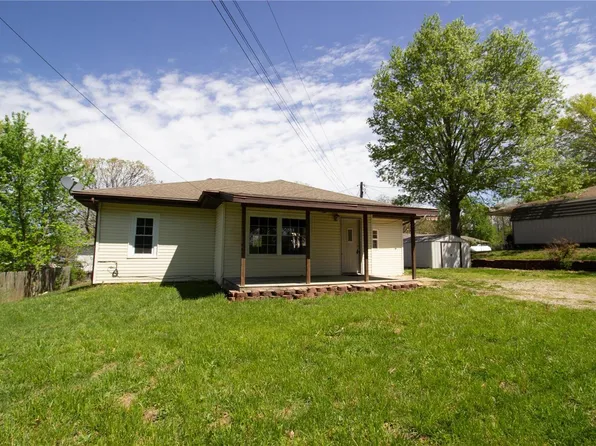 102 E Country Club Rd, Dixon, MO 65459