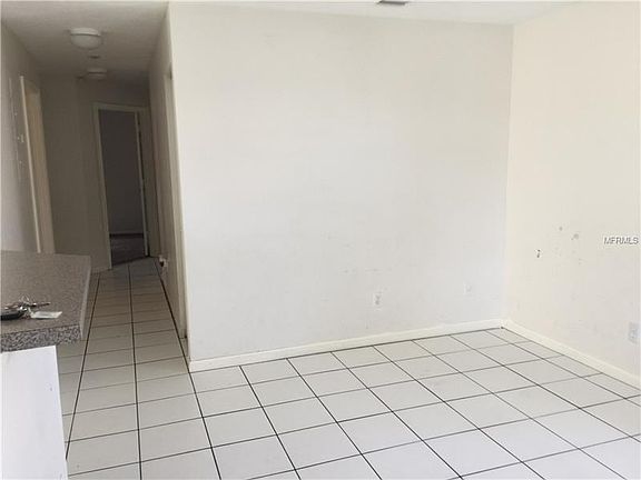 2nd image of 423 S East St