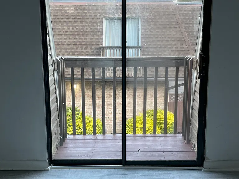 279 Summerwalk Cir — Photo 16