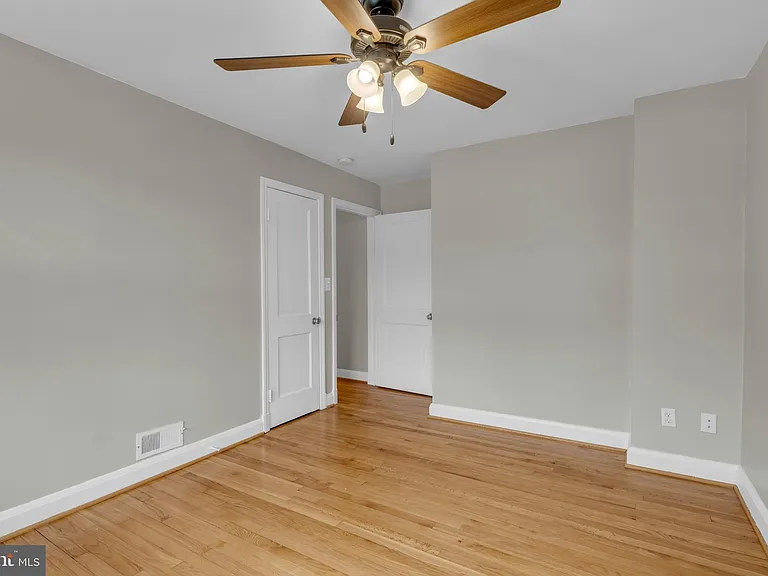 5520 Sagra Rd — Photo 23