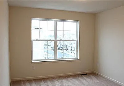 32 Keefer Way — Photo 9
