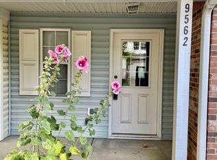 9562 Chalmers St, Fishers, IN