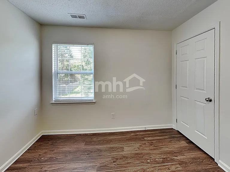 1020 Ridgefield Cir — Photo 14