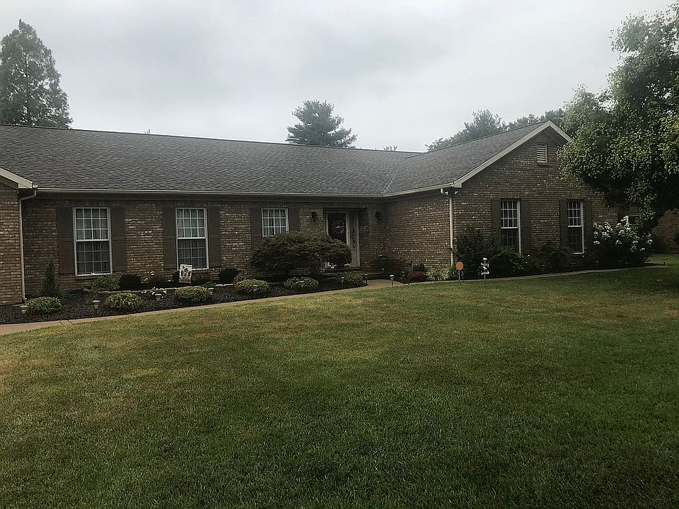 2nd image of 635 Brookshire Dr