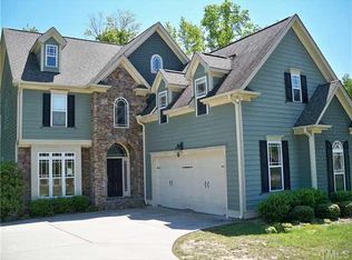 10617 Sunny Point Dr, Zebulon, NC 27597