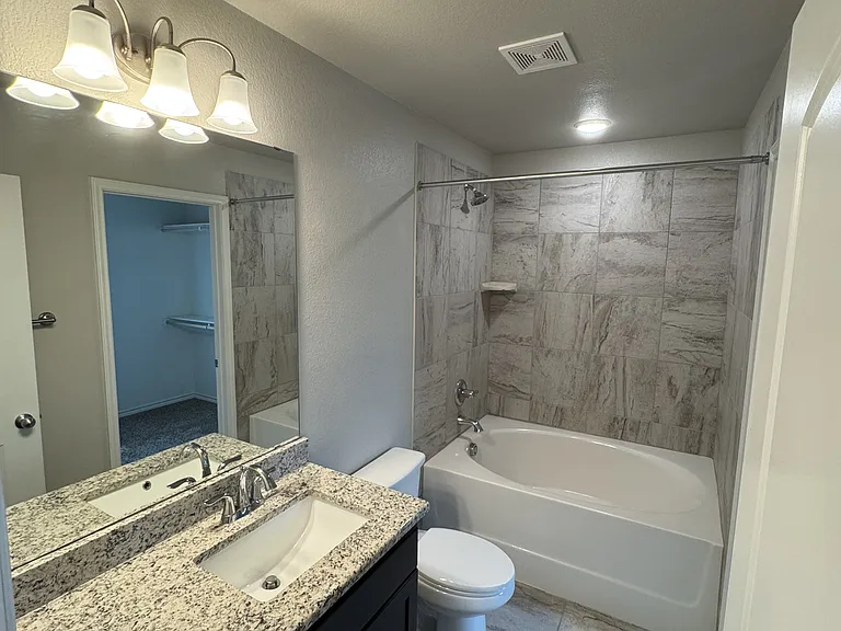 724 Westfield Blvd — Photo 19