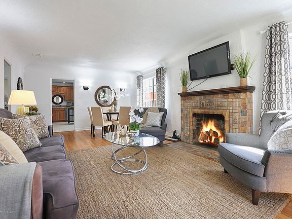3rd image of 1724 Newport Ave