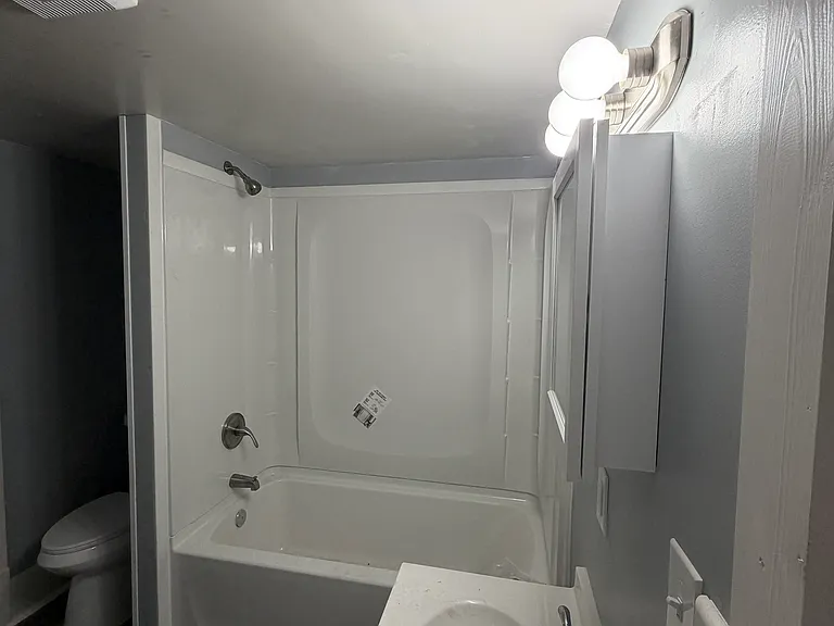 1744 Maple Ave NE — Photo 11