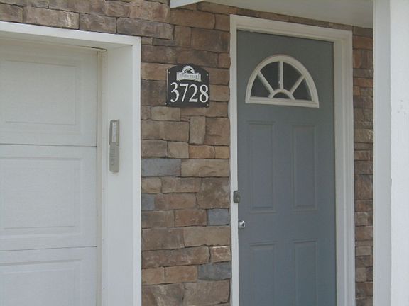 2nd image of 3728 Saddle Horn Trl