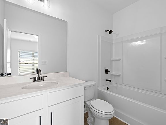 5th image of 28 Nickel Dr #13