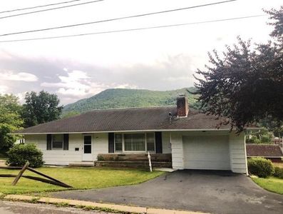 1 W 6th St, Emporium, PA, 15834