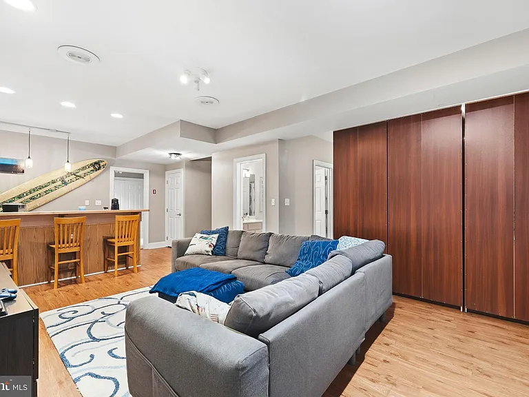 11203 Dancer Ct — Photo 44