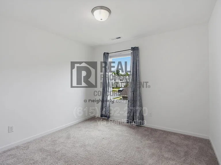 3917 Sadie St — Photo 24