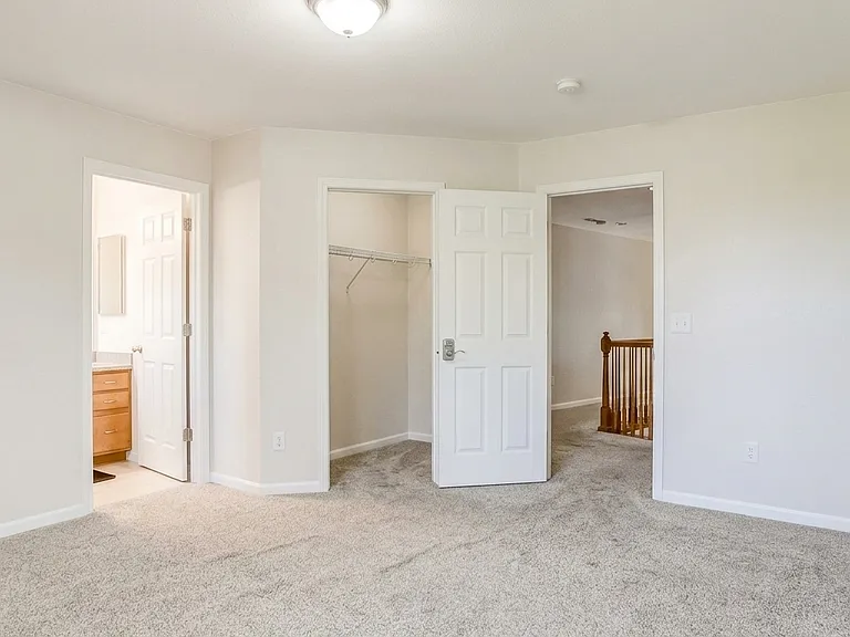 1395 E 100th Ln — Photo 50