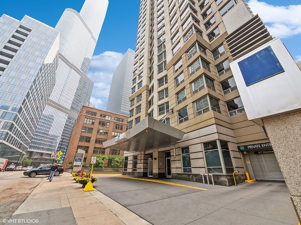 1st image of 440 N Wabash Ave APT 4011