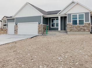 3641 S Hiawatha Cir, Saratoga Springs, UT 84045