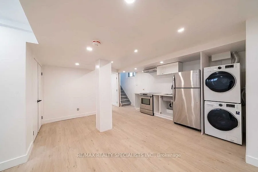 1 bed, $2,000 — Photo 2