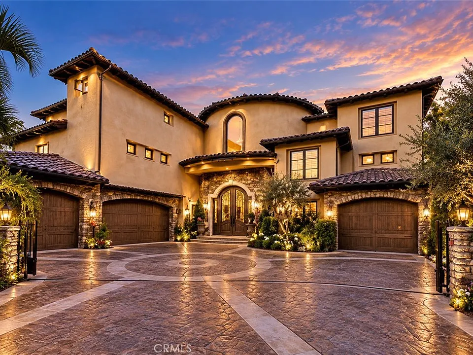 31232 Via Colinas