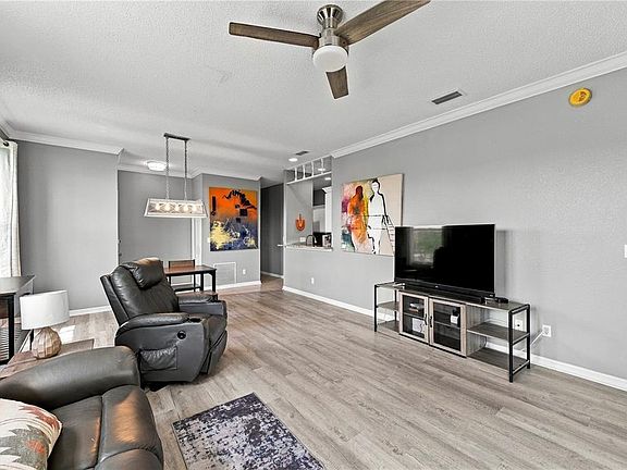 4th image of 1050 STARKEY ROAD #709