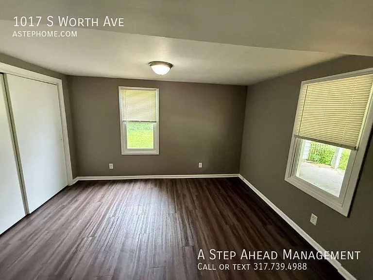 1017 S Worth Ave — Photo 11