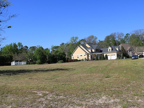 4th image of 2752 Pinecrest Dr