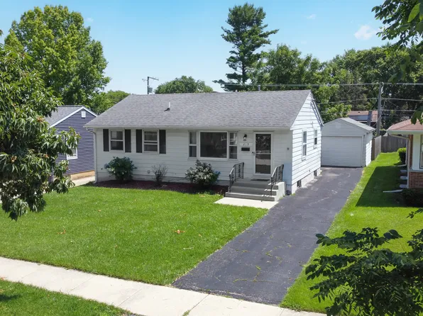 219 N Berteau Ave, Bartlett, IL 60103