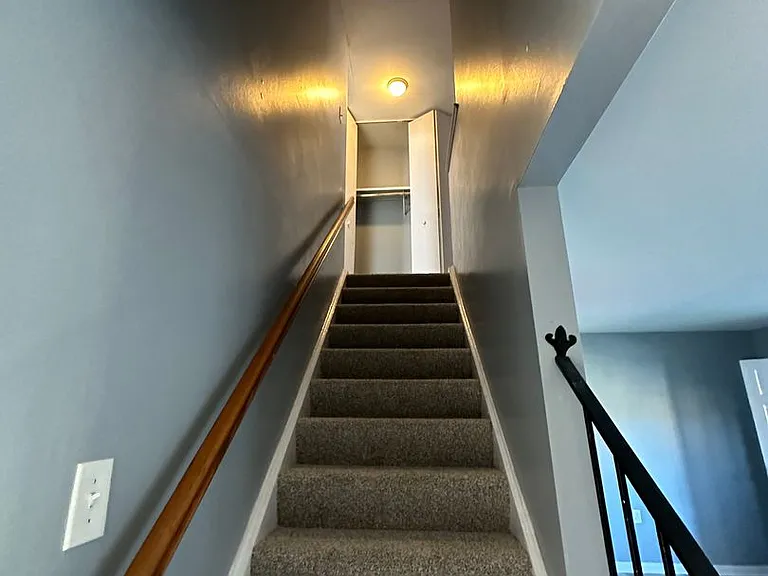 2115 Binford Ln — Photo 10