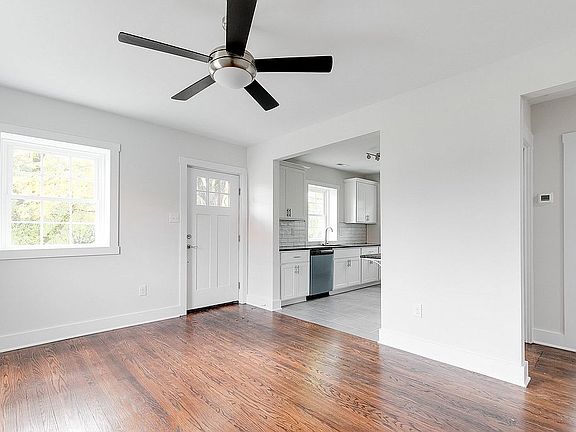 2nd image of 914 N 38th St