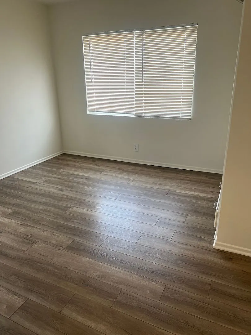 1 bed, 1.0 bath, $2,289 — Photo 3