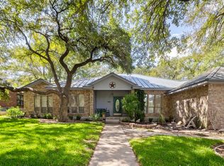 300 Delaware Springs Blvd, Burnet, TX 78611