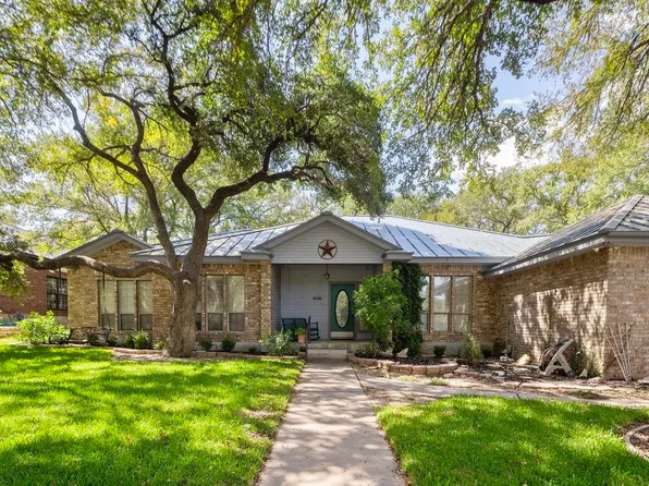 300 Delaware Springs Blvd, Burnet, TX 78611