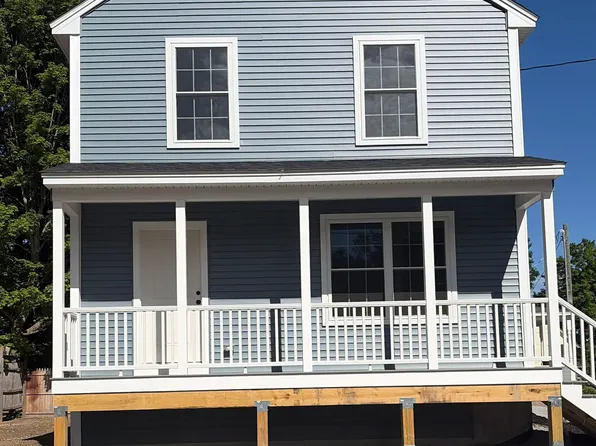 2 Maple Street, Hillsborough, NH 03244