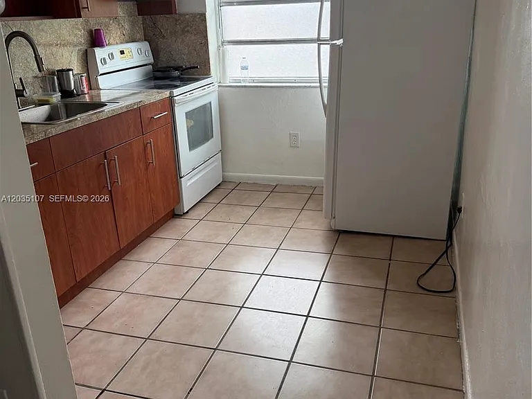 166 W 8th St #3 — Photo 13