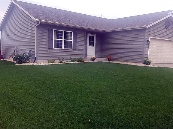 2nd image of 870 Stonefield Dr