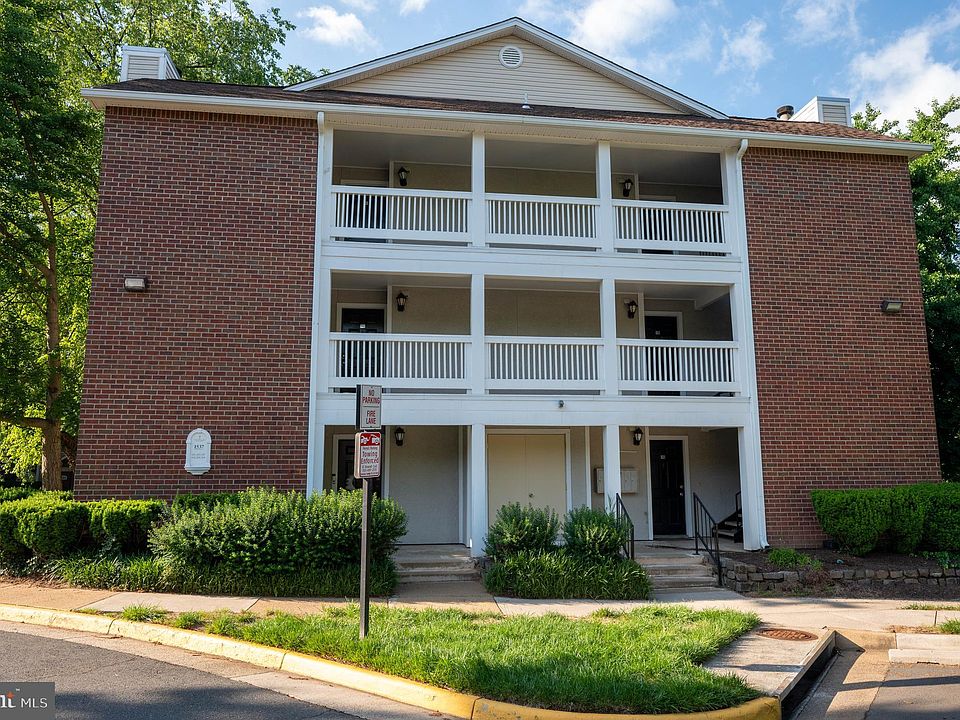 1st image of 1537 Lincoln Way APT 203