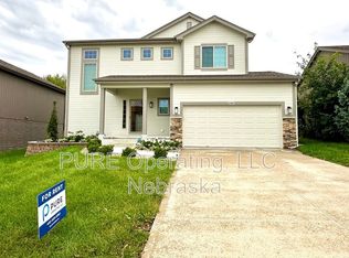 20807 Clark St, Elkhorn, NE 68022