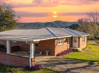 301 Montview Dr E, Piedmont, AL 36272