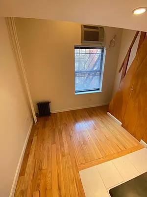 Rented by Level Group | media 10