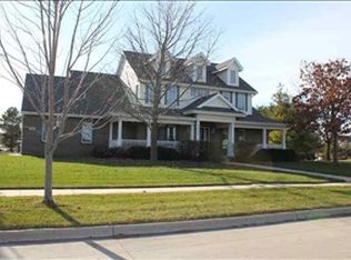 3024 Cobble Stone Ct, Cedar Falls, IA