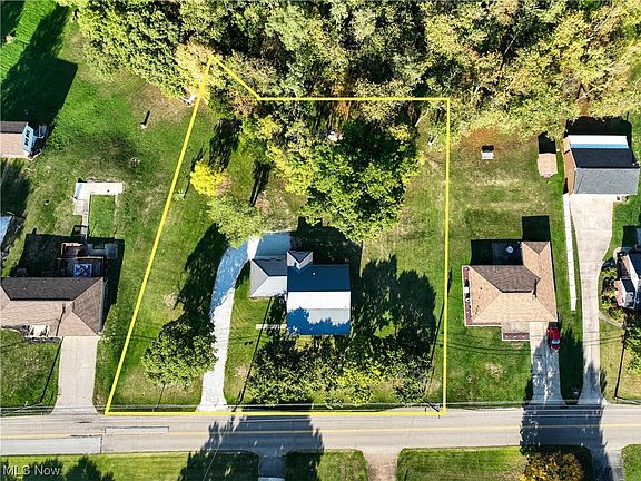 3rd image of 1054 County Road 15